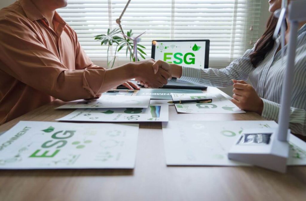 ESG no DP: Como a transparência no registro de ponto e pagamentos contribui para a nota de Governança da empresa 1 ESG no Departamento Pessoal